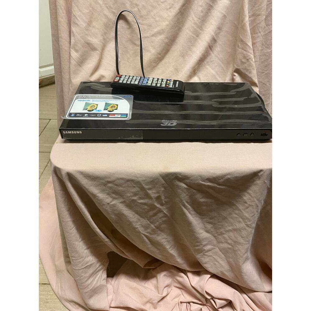 Samsung BD-F6700 3D HD Blu-Ray DVD Player Wi-Fi w/ Original Remote (Tested)